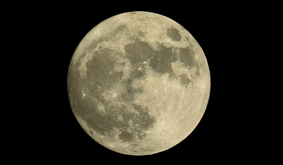 Giant Full Moon